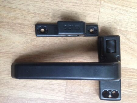 21728447_1687264201292489_29241137434903845_n